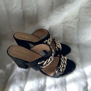 Rouge gold tone chain decor faux suede black heels size 9